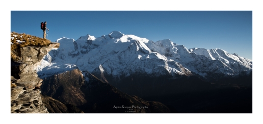Vue sur le massif du Mont Blanc depuis les crêtes du Derochoir