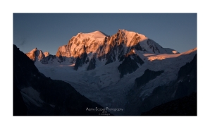 Aube sur le Mont Blanc vu depuis le bassin de Talèfre